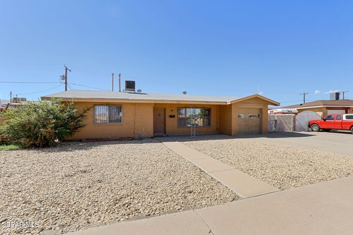 909 Apple Ln, El Paso, TX, 79925-3703 | Card Image