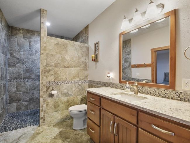 964 E 1100 North Rd, Home with 4 bedrooms, 1 bathrooms and 8 parking in Bement IL | Image 10