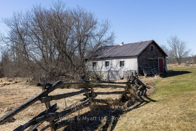 3 Daley Rd, Home with 4 bedrooms, 1 bathrooms and 8 parking in Tyen ON | Image 6