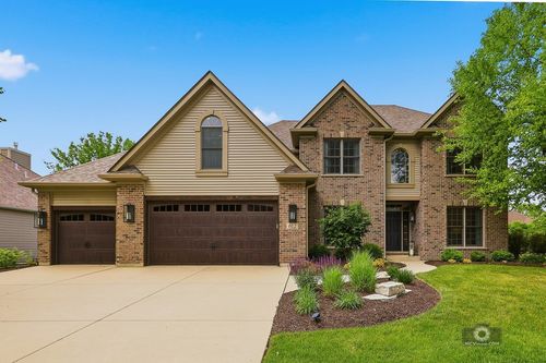 612 Pine St, Sugar Grove, IL, 60554-9342 | Card Image