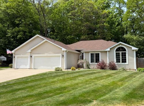 55800 Cedar Ln, Paw Paw, MI, 49079-9775 | Card Image