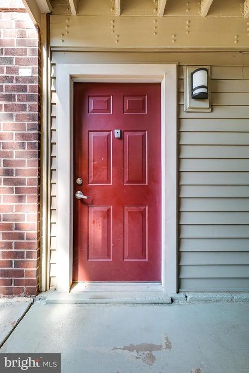 1700 Ascot Way, RESTON, VA, 20190-3449 | Card Image