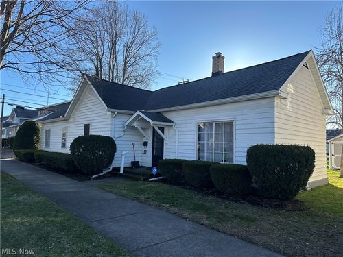 122 5th St Sw, New Philadelphia, OH, 44663-3640 | Card Image