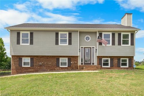 770 Arnold Rd, Lexington, NC, 27295-8743 | Card Image