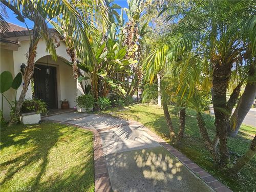 25941 Nellie Gail Rd, Laguna Hills, CA, 92653-6139 | Card Image