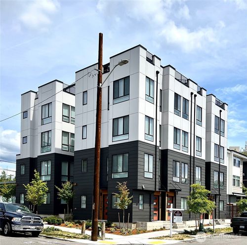 440 13th Ave, Seattle, WA, 98122 | Card Image