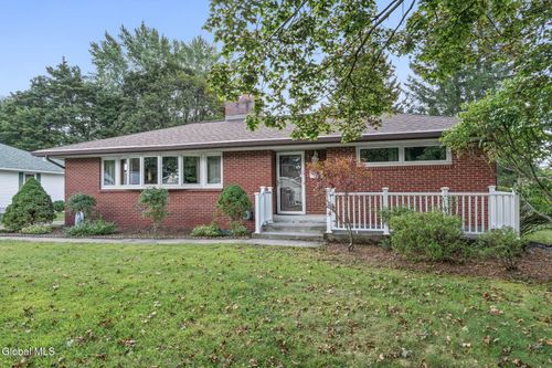 27 W Glenwood Dr, Latham, NY, 12110-3328 | Card Image