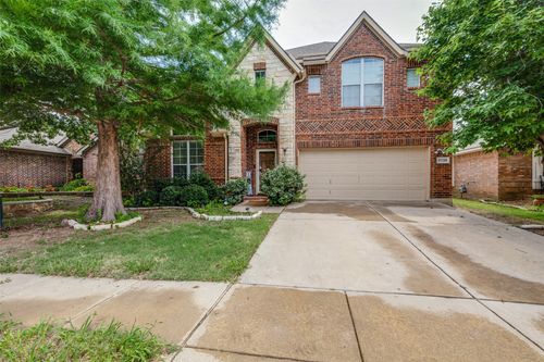 8720 Glenburne Dr, Fort Worth, TX, 76131-3358 | Card Image