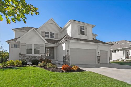 14686 Parkhill St, Olathe, KS, 66062-4137 | Card Image