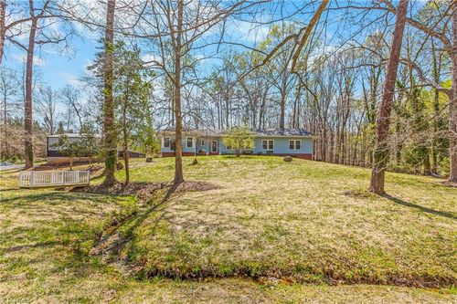 120 Shaw St, Randleman, NC, 27317-1418 | Card Image