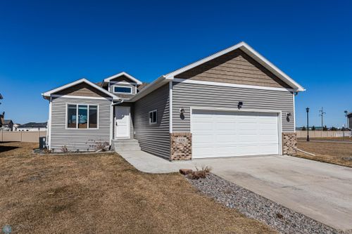 1006 Albert Drive W, Fargo, ND, 58047 | Card Image