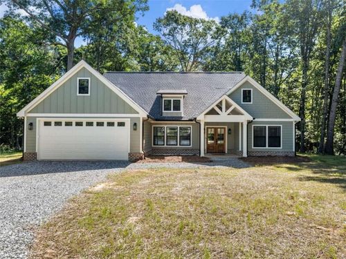 1885 Post Rd, Cleveland, GA, 30528-4524 | Card Image