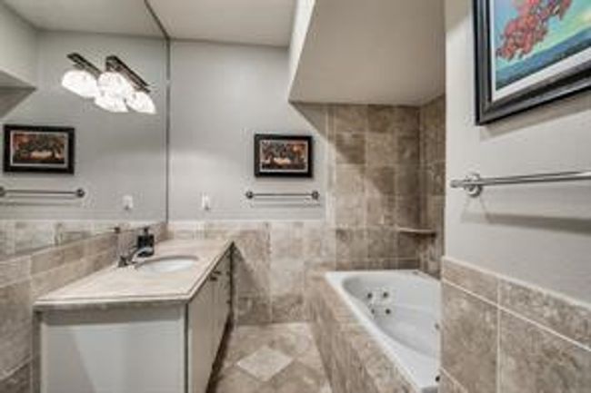 APT-101 - 7736 Meadow Rd, Condo with 3 bedrooms, 3 bathrooms and null parking in Dallas TX | Image 11