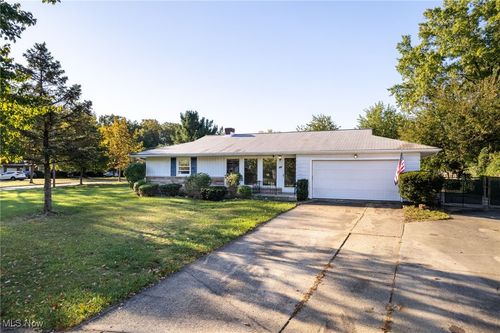 530 Miller Dr, Medina, OH, 44256-1624 | Card Image