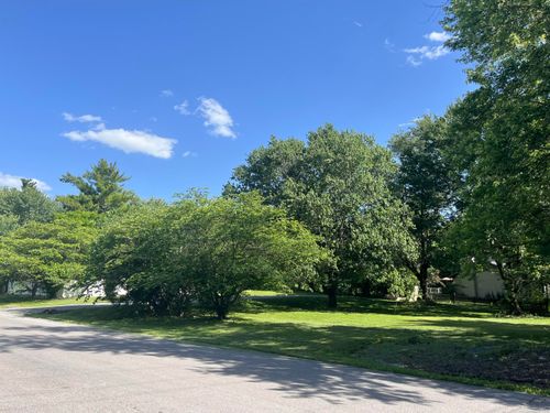 1068 Shakertown Rd, Danville, KY, 40422-1028 | Card Image