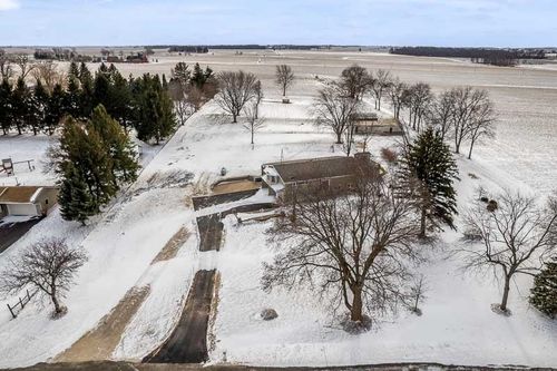 8611 Huber Rd, Belvidere, IL, 61008-9208 | Card Image