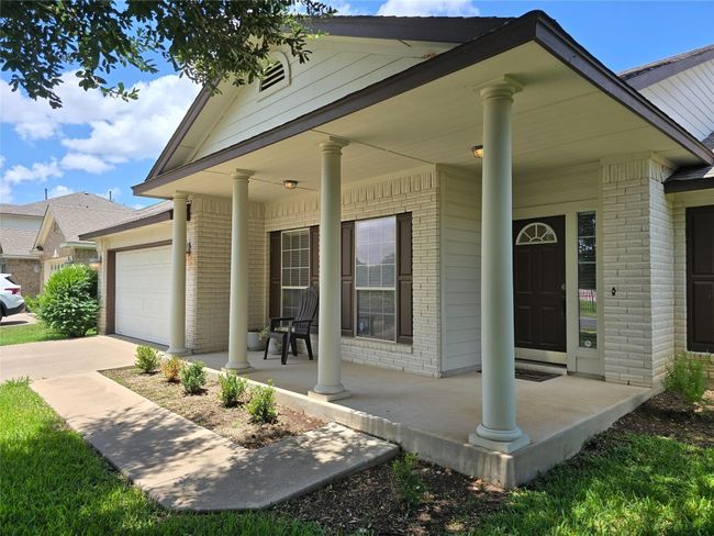 11704 Fletcher Hall Ln, House other with 3 bedrooms, 2 bathrooms and null parking in Austin TX | Image 7