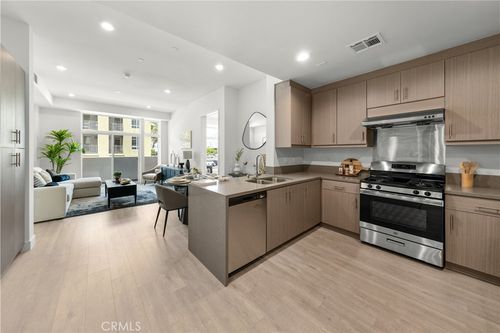 unit-403-168 S Monterey St, Alhambra, CA, 91801-7915 | Card Image