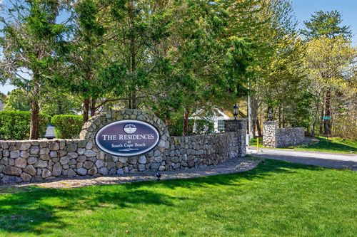 unit-2-2 Quinns Way, Mashpee, MA, 02649 | Card Image