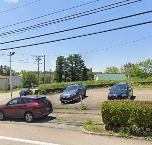 392 E Main St, Uniontown, PA, 15401-4374 | Card Image