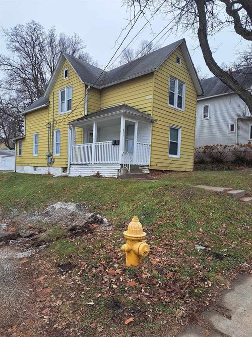 801 41st St, Moline, IL, 61265 | Card Image