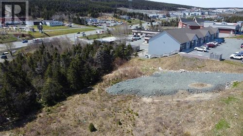 33 Kiwanis St, St. John's, NL, A1B0S1 | Card Image