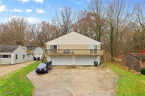 1574 Faye Road, Akron, OH, 44306 | Card Image