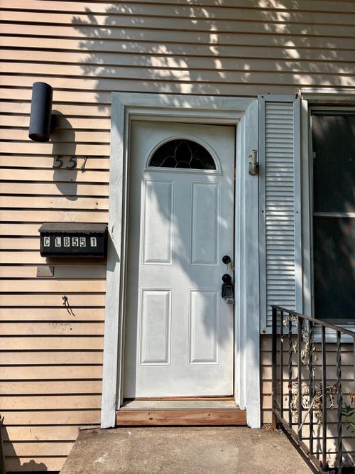 551 Saint Clair Ave, Saint Paul, MN, 55102-2859 | Card Image