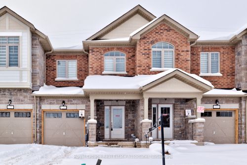 121 Sapphire Way, Niagara Falls, ON, L2V0C8 | Card Image