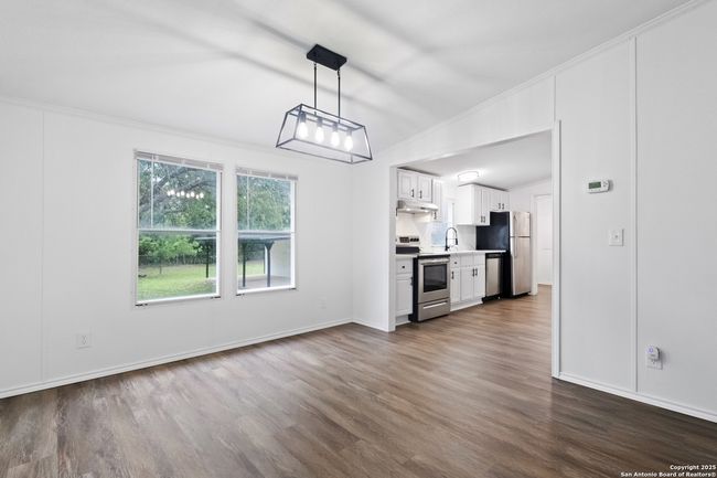 15024 Mesquite St, House other with 3 bedrooms, 2 bathrooms and null parking in Lytle TX | Image 6