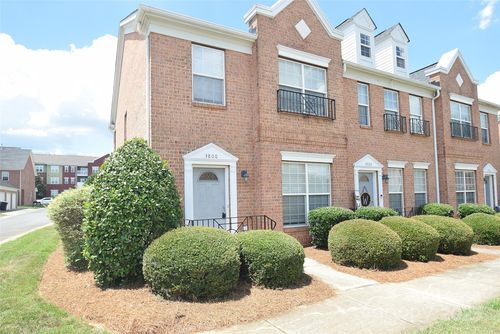 3800 York Aly, Indian Trail, NC, 28079-5548 | Card Image