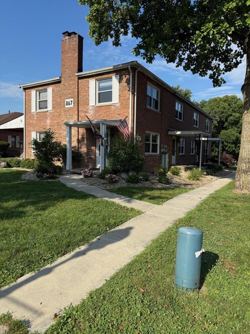 d-867 High St, Worthington, OH, 43085-4154 | Card Image