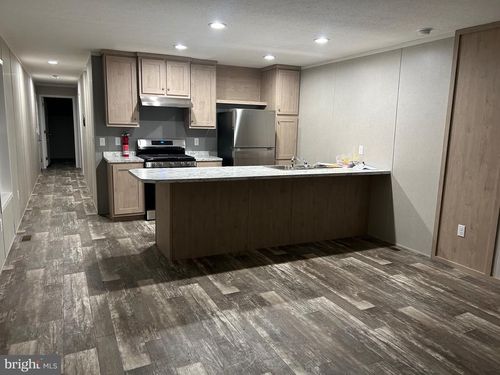 5063 English Creek Ave, Egg Harbor Twp, NJ, 08234-5744 | Card Image