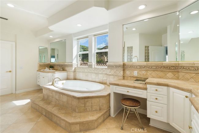 20112 Via Cellini, House other with 4 bedrooms, 5 bathrooms and 3 parking in Porter Ranch CA | Image 32