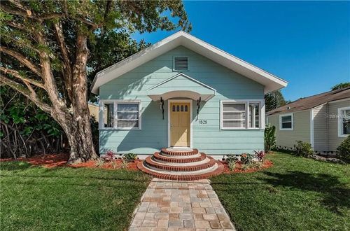 1525 38th Ave N, St Petersburg, FL, 33704-1050 | Card Image