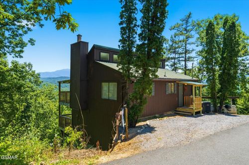 1846 Blue Tick Way, Sevierville, TN, 37876 | Card Image