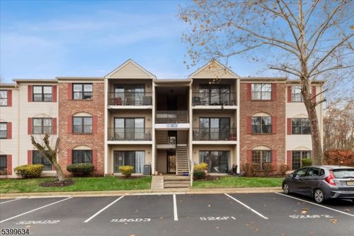 255 Hampshire Ct, Piscataway, NJ, 08854-6242 | Card Image