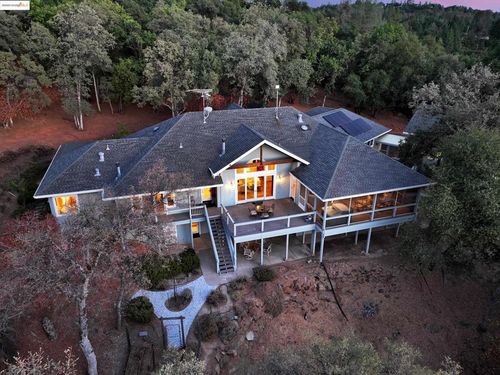 16096 Parkridge Ave, Sonora, CA, 95370-8135 | Card Image