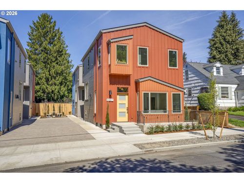 5357 Se Stark St, Portland, OR, 97215-1858 | Card Image