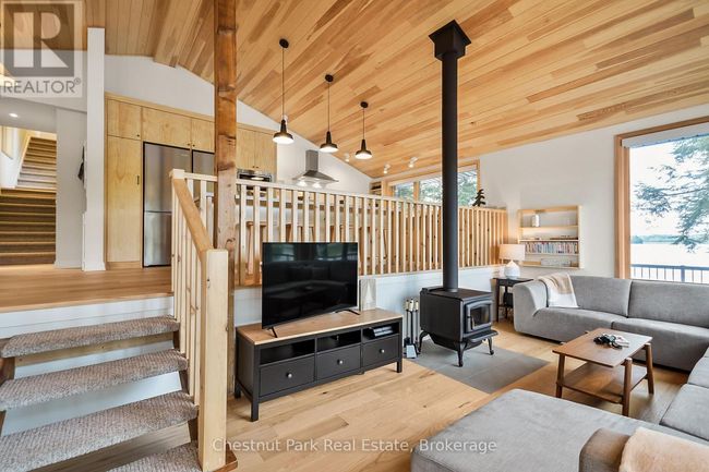 2438 Kushog Lake Road, House other with 5 bedrooms, 6 bathrooms and 8 parking in Algonquin Highlands (Stanhope) ON | Image 10
