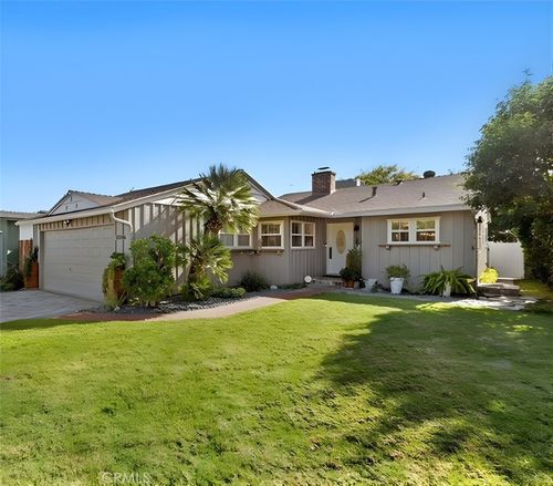 12246 Dehougne St, North Hollywood, CA, 91605-5610 | Card Image