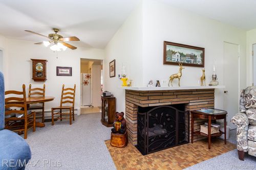 1320 Kra Nur Dr, Burton, MI, 48509-1633 | Card Image