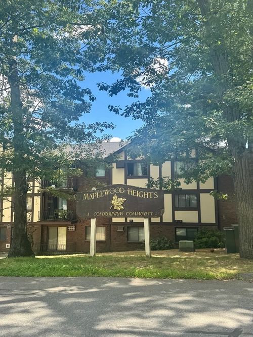 apt-10-101 Whipple St, Worcester, MA, 01610-3049 | Card Image
