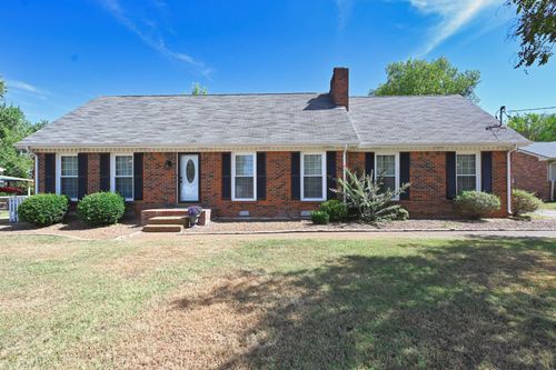 427 Walton Ferry Rd, Hendersonville, TN, 37075-4130 | Card Image