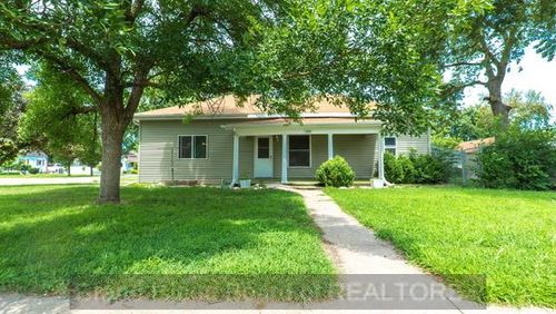1122 Indian St, Saint Paul, NE, 68873-1524 | Card Image