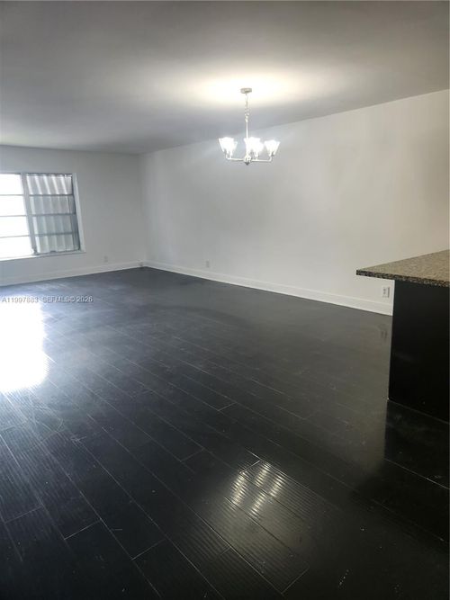 2b-3811 Nw 84th Ave, Sunrise, FL, 33351-6135 | Card Image