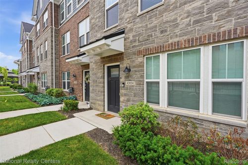 43034 Atwood Ave, Novi, MI, 48375-4511 | Card Image