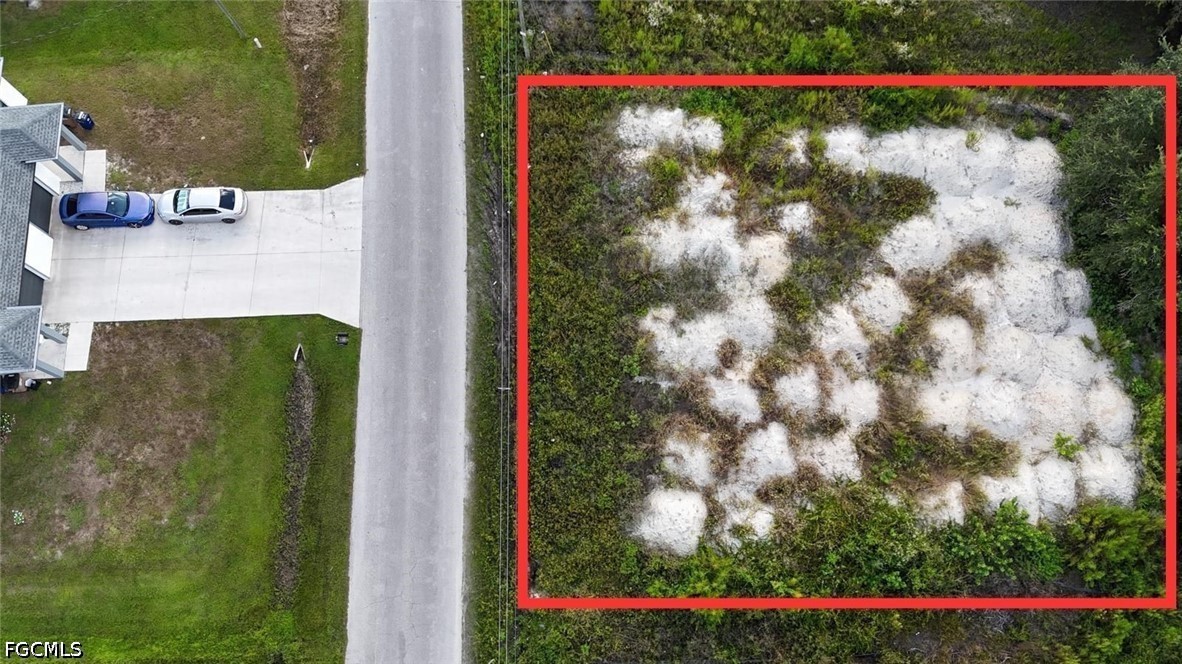 Land in Lehigh Acres 2