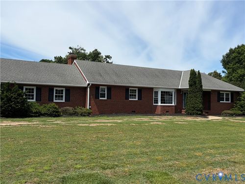 9325 Brentwood Dr, Mechanicsville, VA, 23116-2917 | Card Image