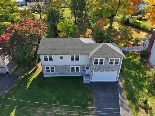 18 Elmcrest Rd, North Andover, MA, 01845-2630 | Card Image